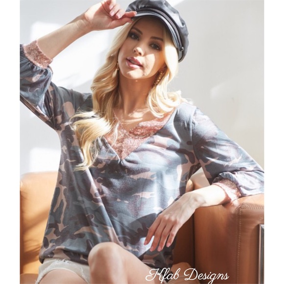 ❤️LAST 1 V Neck Rose Gold Sequin Contrast Camo Top - Picture 9 of 10